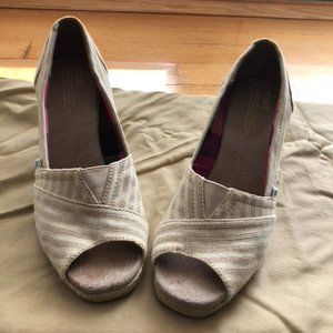 Toms Wedge Sandals 7.5